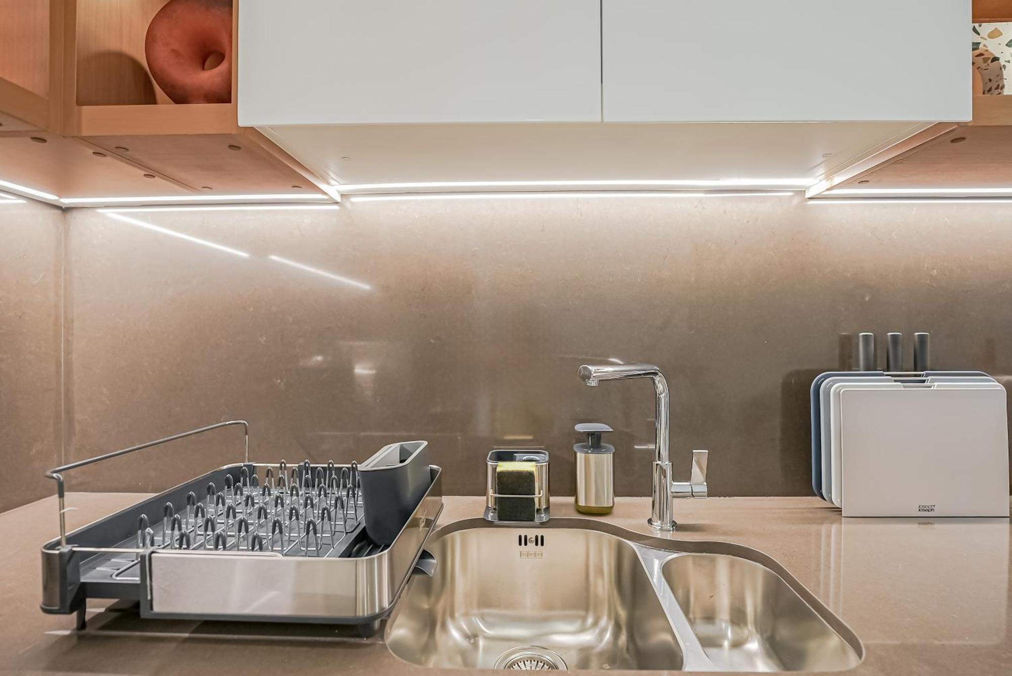 Modern 2Br High Floor Haven In Vida Dubai Marina Apartment Ngoại thất bức ảnh