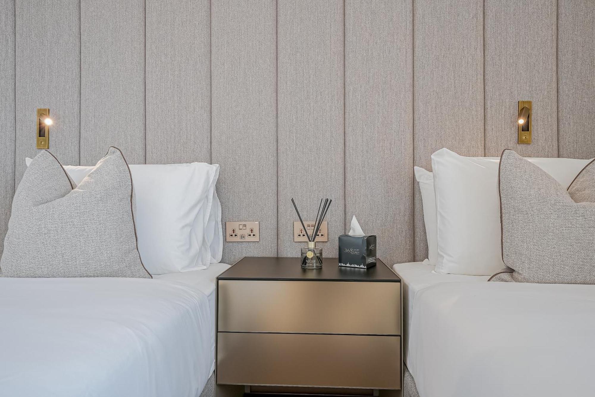 Modern 2Br High Floor Haven In Vida Dubai Marina Apartment Ngoại thất bức ảnh